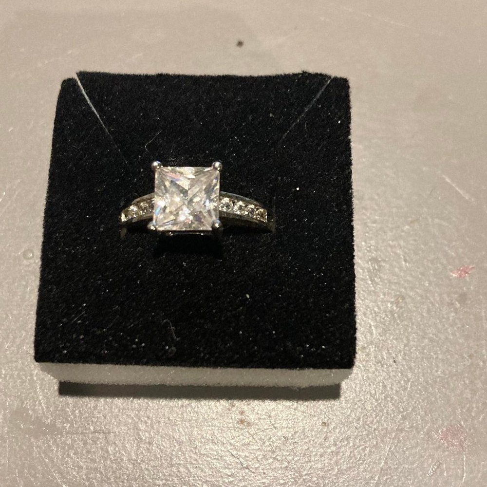 Engagement/Wedding Ring